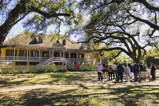 Laura Plantation Tour