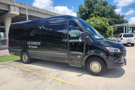 11 Passenger Executive Van: New Orleans Airport or Hotel Transfer